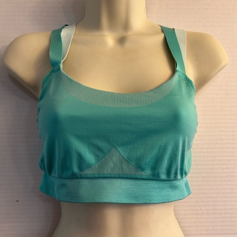 Athleta‎ seamless double under sports bra in size M. F6